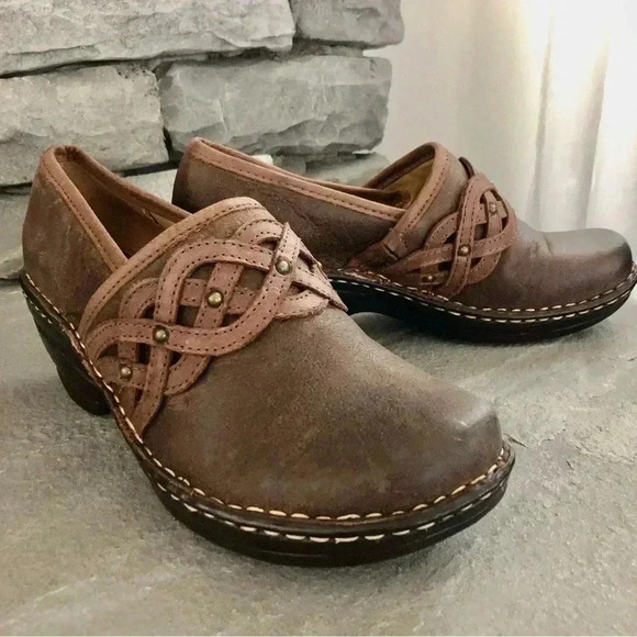 NWOT Softspots Leather,Braided upper detail Slip On Clogs,Pillow top technology - Picture 5 of 9